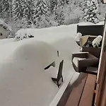 Haus Sieben - Singer Lydia Kotschach-Mauthen