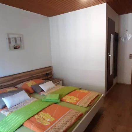 Bed & Breakfast Haus Sieben - Singer Lydia Kotschach-Mauthen