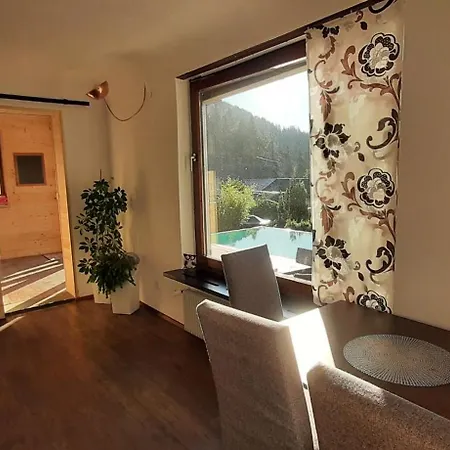 Bed & Breakfast Haus Sieben - Singer Lydia Kotschach-Mauthen