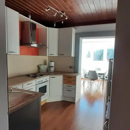 Haus Sieben - Singer Lydia 3*