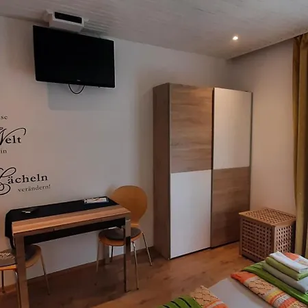 Haus Sieben - Singer Lydia Bed & Breakfast Kotschach-Mauthen