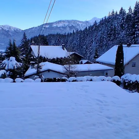 Haus Sieben - Singer Lydia Kotschach-Mauthen