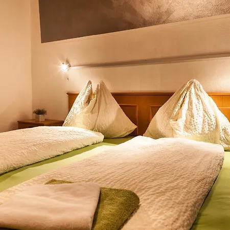 Bed & Breakfast Haus Sieben - Singer Lydia Kotschach-Mauthen