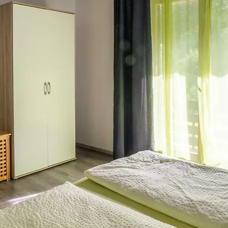 Bed and Breakfast Haus Sieben - Singer Lydia Kotschach-Mauthen