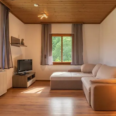 לינה וארוחת בוקר Haus Sieben - Singer Lydia