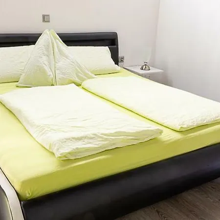 Bed and Breakfast Haus Sieben - Singer Lydia Kotschach-Mauthen