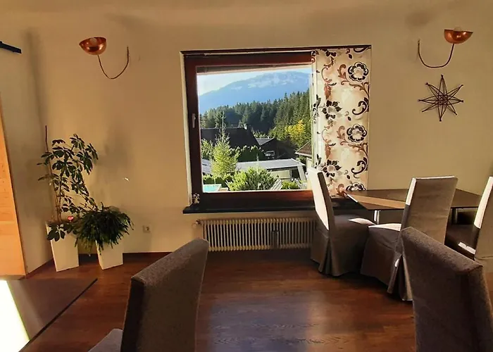 Haus Sieben - Singer Lydia 3*