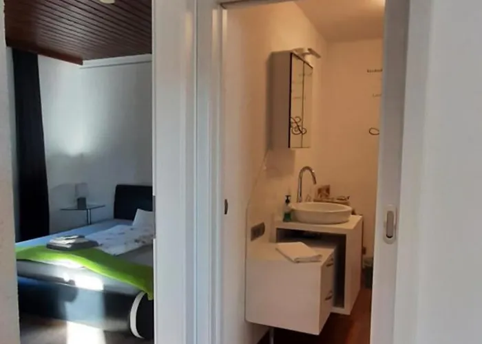 Bed & Breakfast Haus Sieben - Singer Lydia 3*