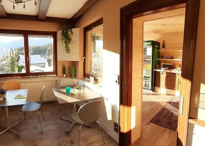 Haus Sieben - Singer Lydia Kotschach-Mauthen